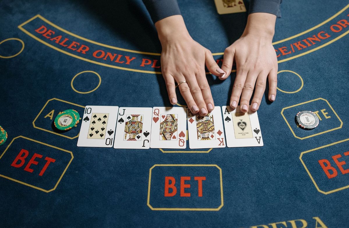 Lucky 777 Magic Lamp Live Betting